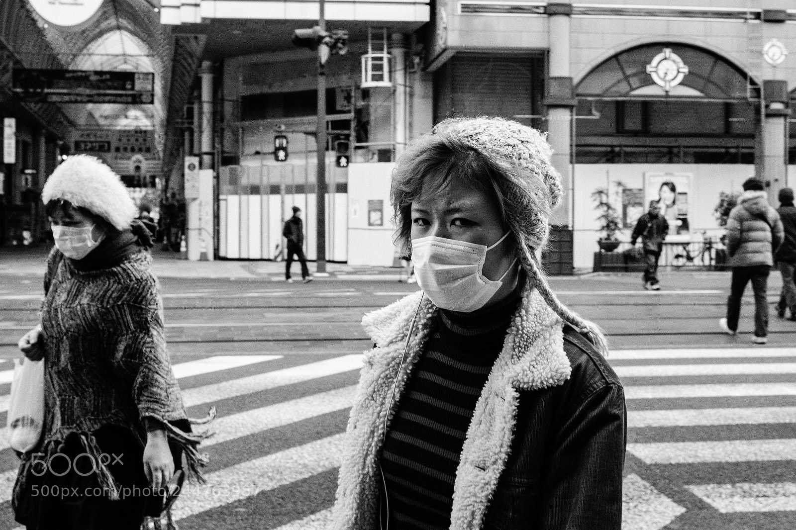 Fujifilm X100F sample photo. Strangers photography