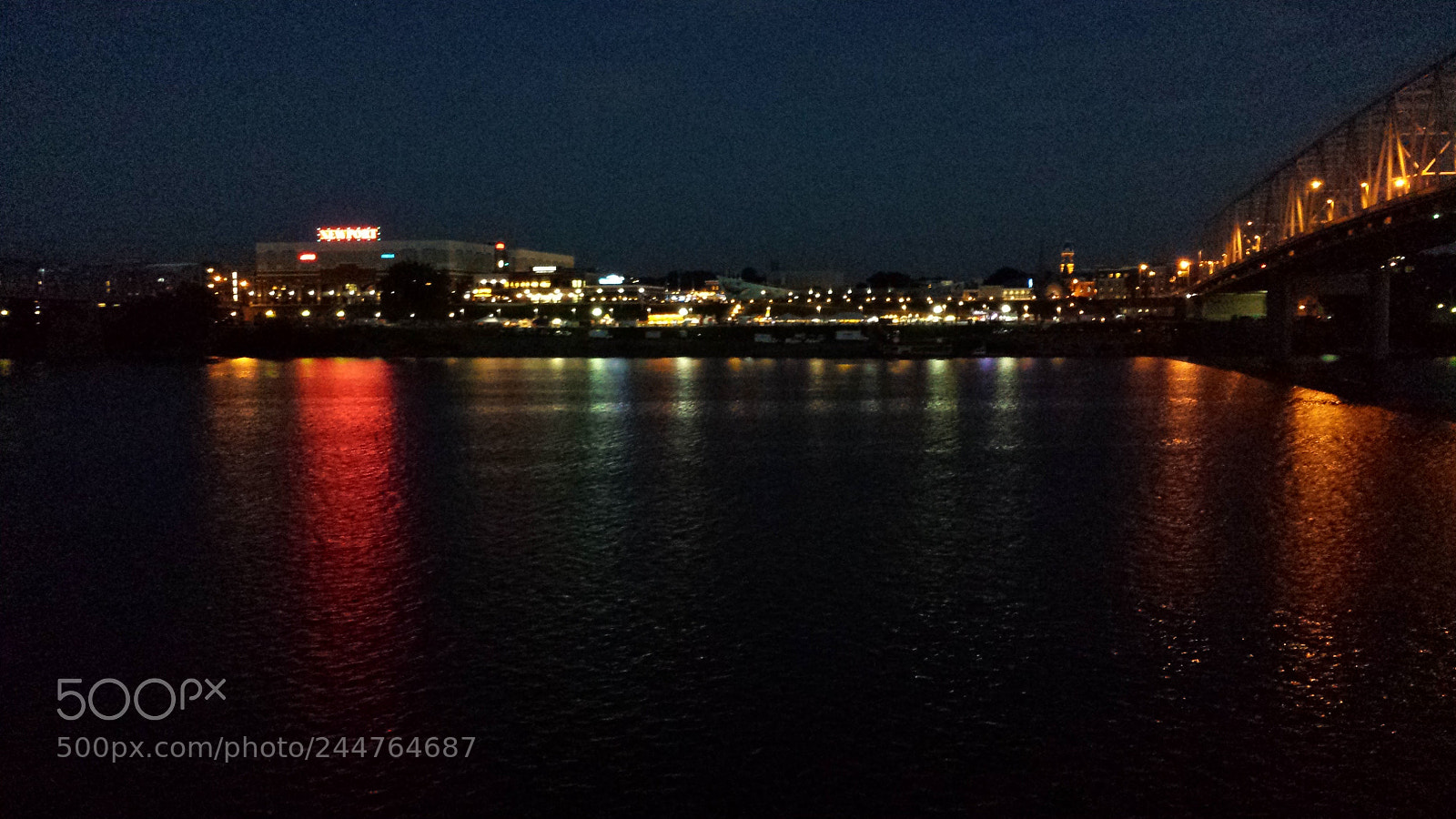 Samsung Galaxy S4 sample photo. Lights on the water photography