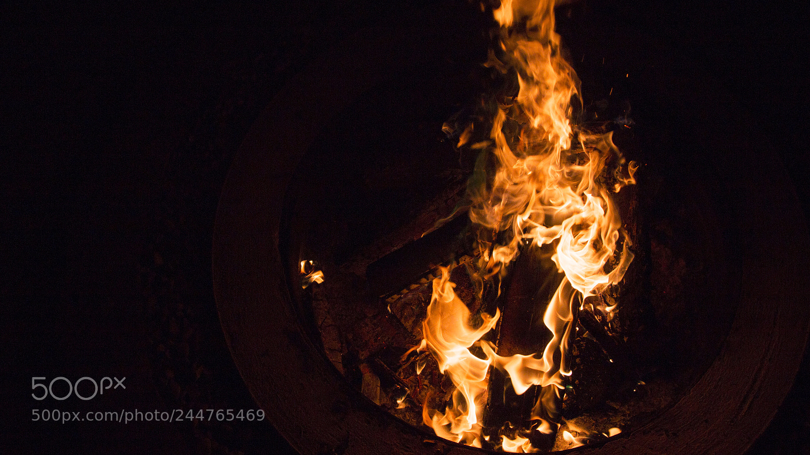 Canon EOS 70D sample photo. Bonfire flame photography