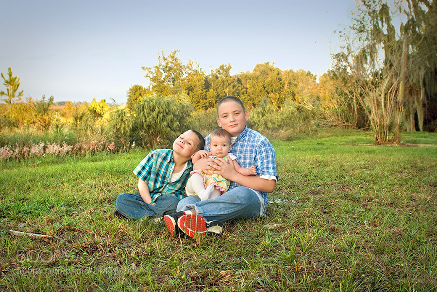 Pentax K200D sample photo. Siblings photography