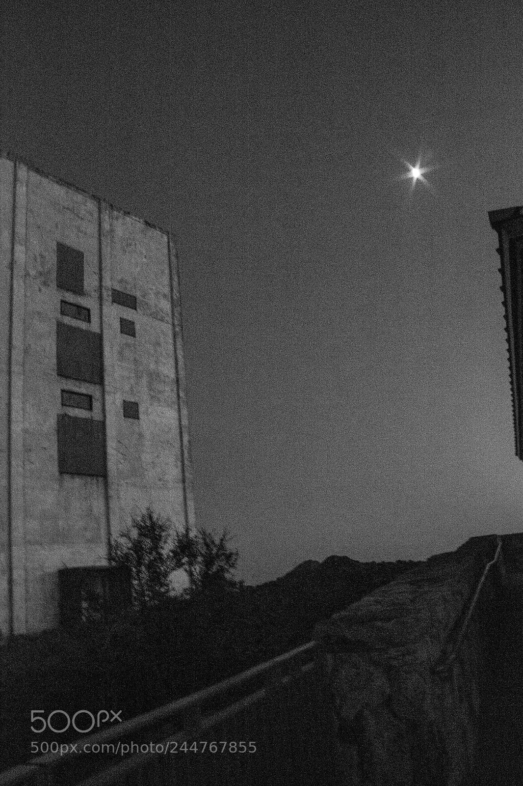 Canon EOS 600D (Rebel EOS T3i / EOS Kiss X5) sample photo. Mystery building photography