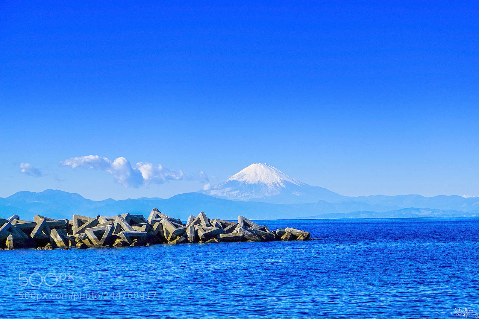 Fujifilm X-T10 sample photo. Mt.fuji in blue photography