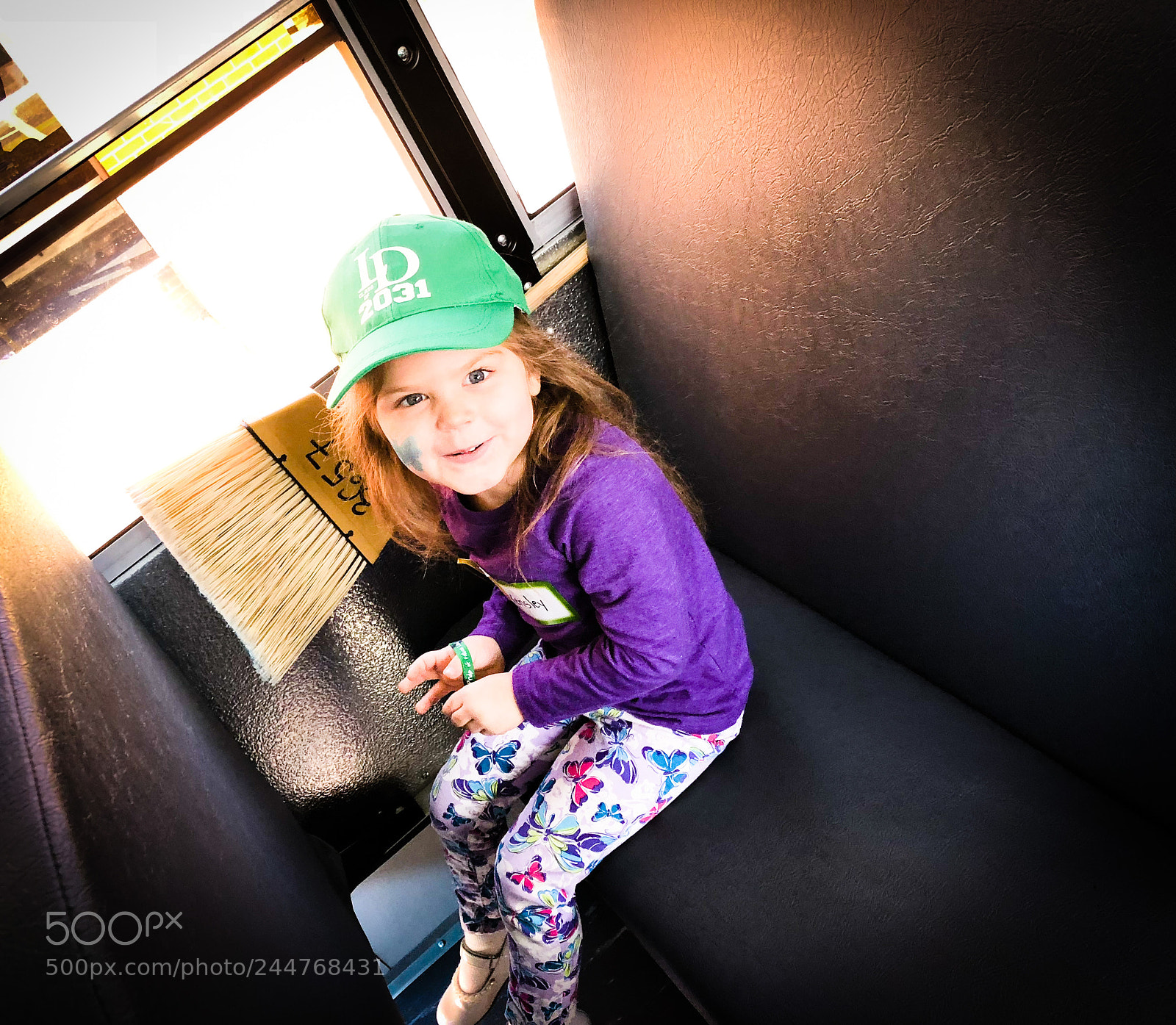 Apple iPhone X sample photo. Bus intro photography