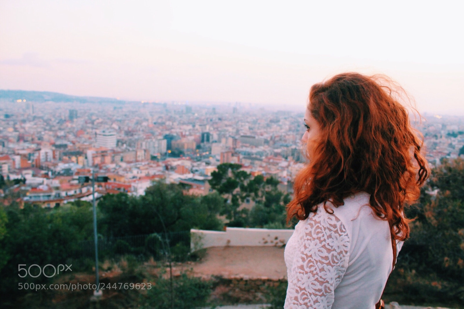Canon EOS 1100D (EOS Rebel T3 / EOS Kiss X50) sample photo. Looking out at barcelona photography