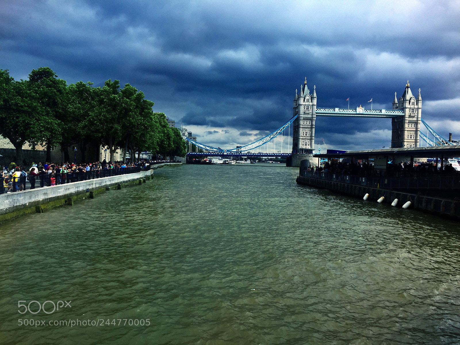 Apple iPhone 6 sample photo. Dark clouds photography