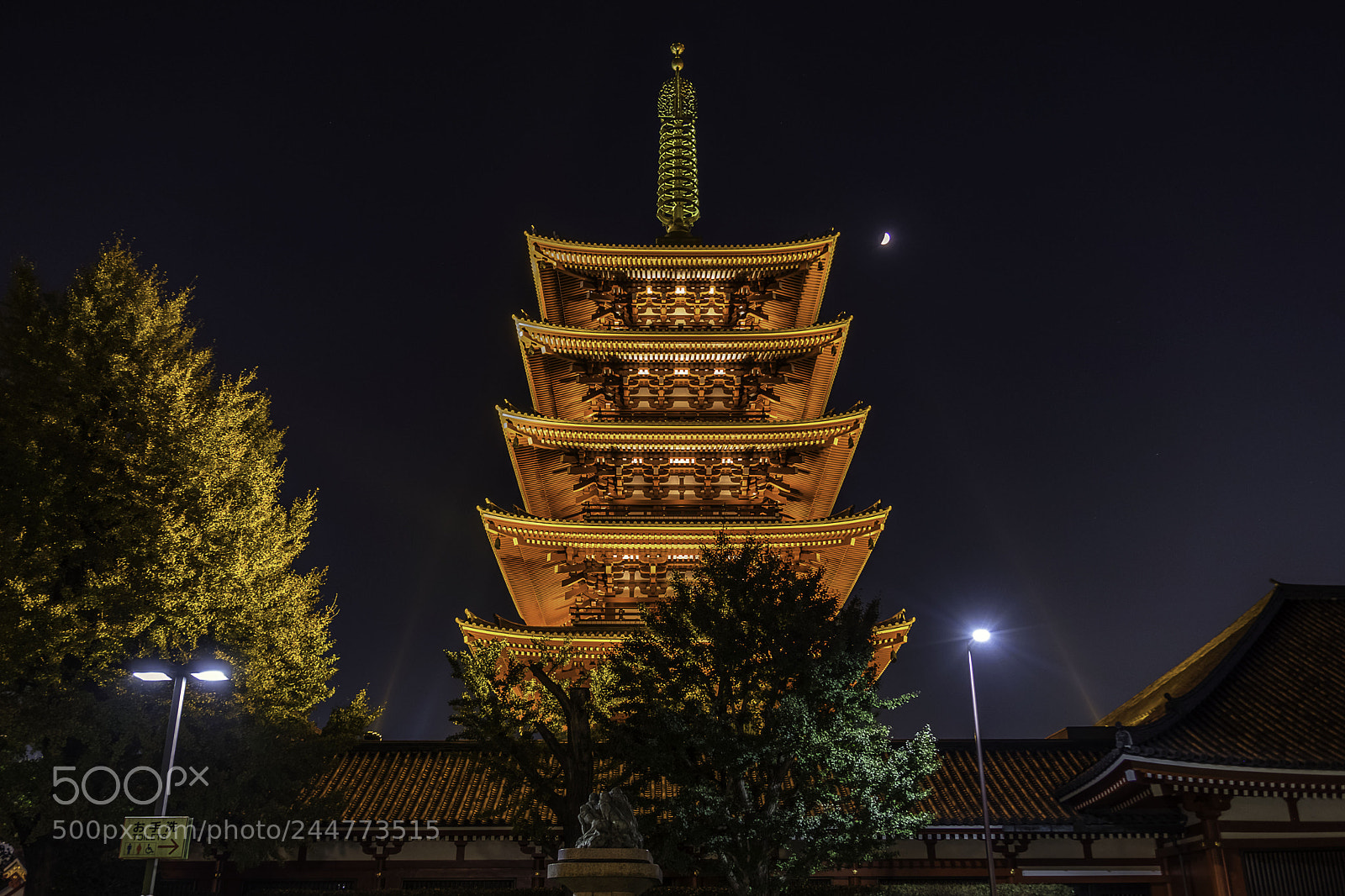 Fujifilm X-T2 sample photo. Pagoda in sensoji temple photography