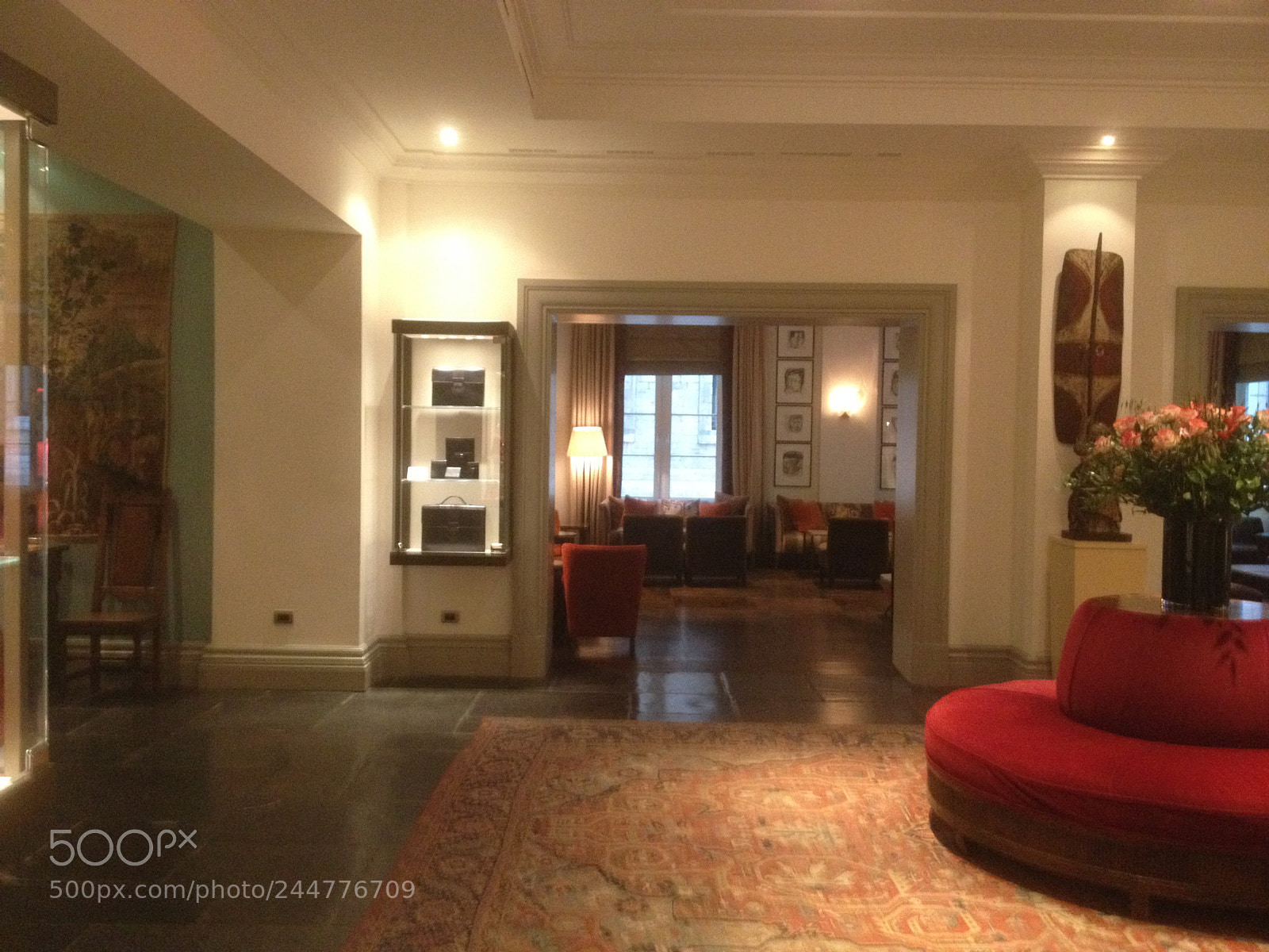 Apple iPhone 4S sample photo. Lobby photography