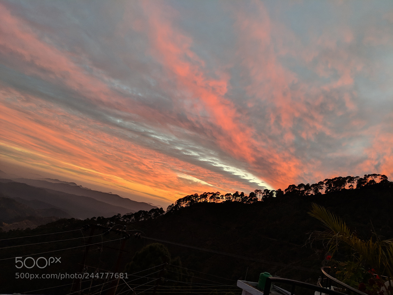 Google Pixel 2 sample photo. Sky in the evening photography