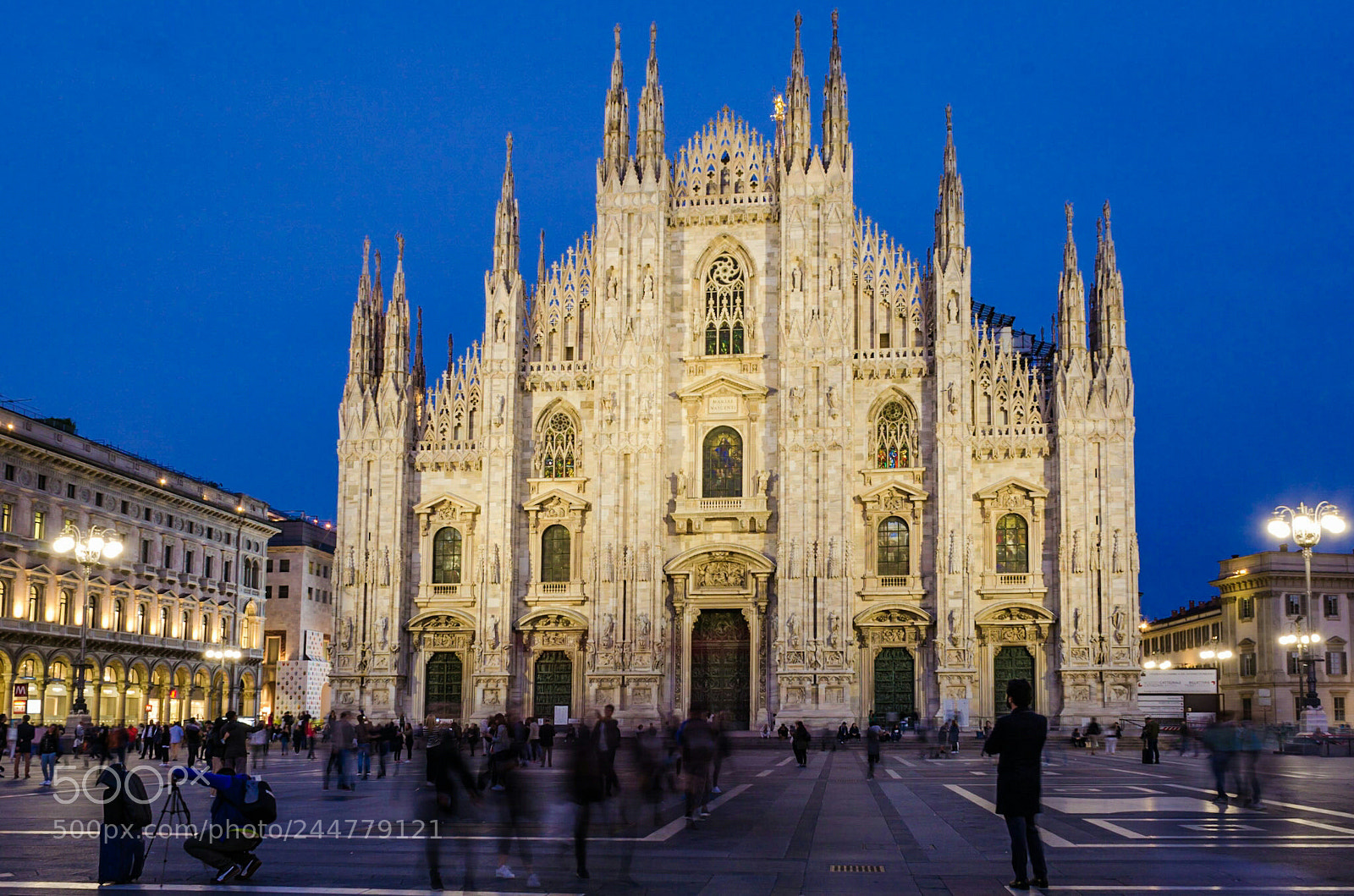 Nikon D5100 sample photo. Milan cathedral photography