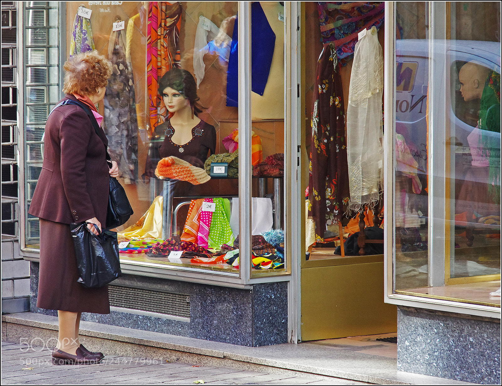Pentax K-5 sample photo. Streetlife portugal photography