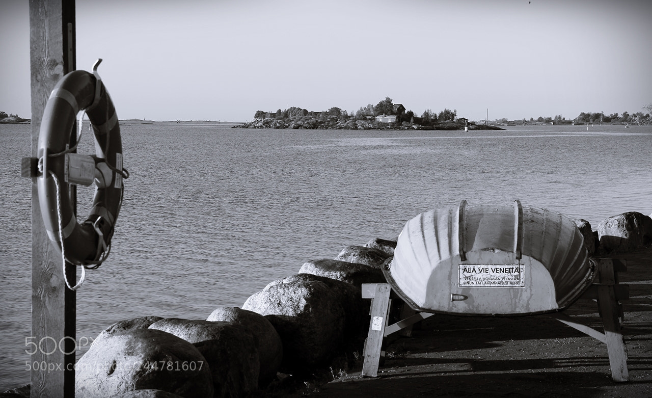 Canon EF-S 18-135mm F3.5-5.6 IS sample photo. Life boat photography