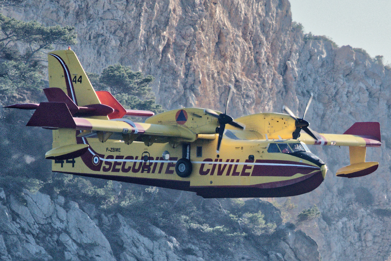 Sigma 150-600mm F5-6.3 DG OS HSM | C sample photo. Canadair cl-415 - f-zbme photography