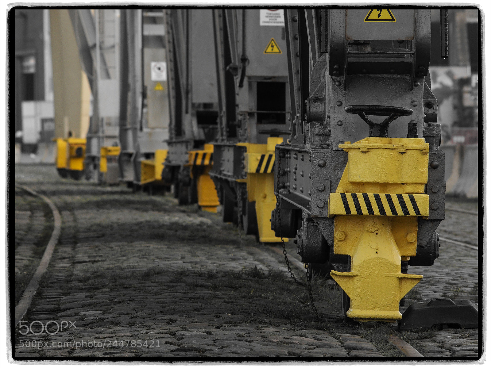 Olympus OM-D E-M1 sample photo. Detail old cranes photography