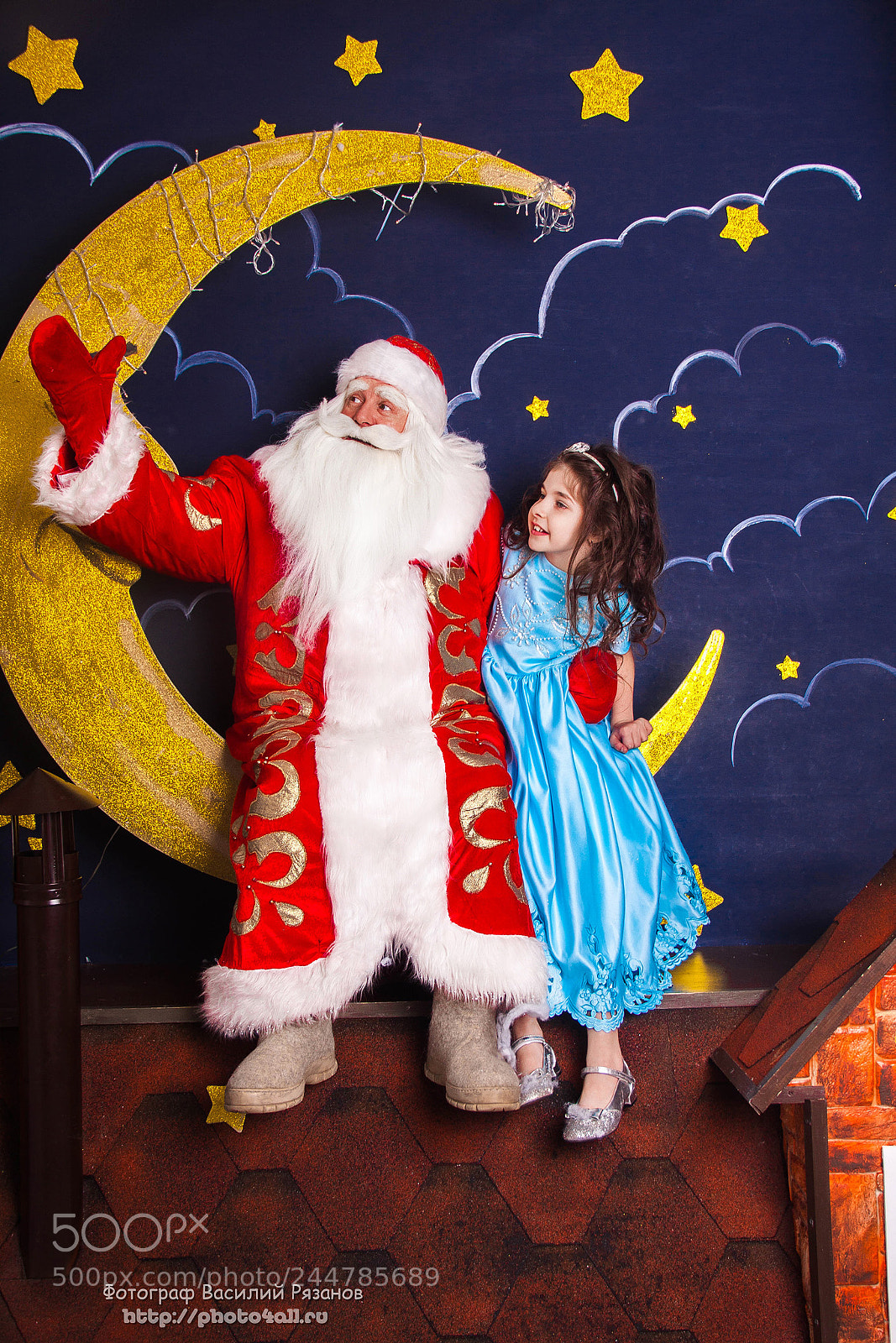 Canon EOS 50D sample photo. Santa on the moon photography