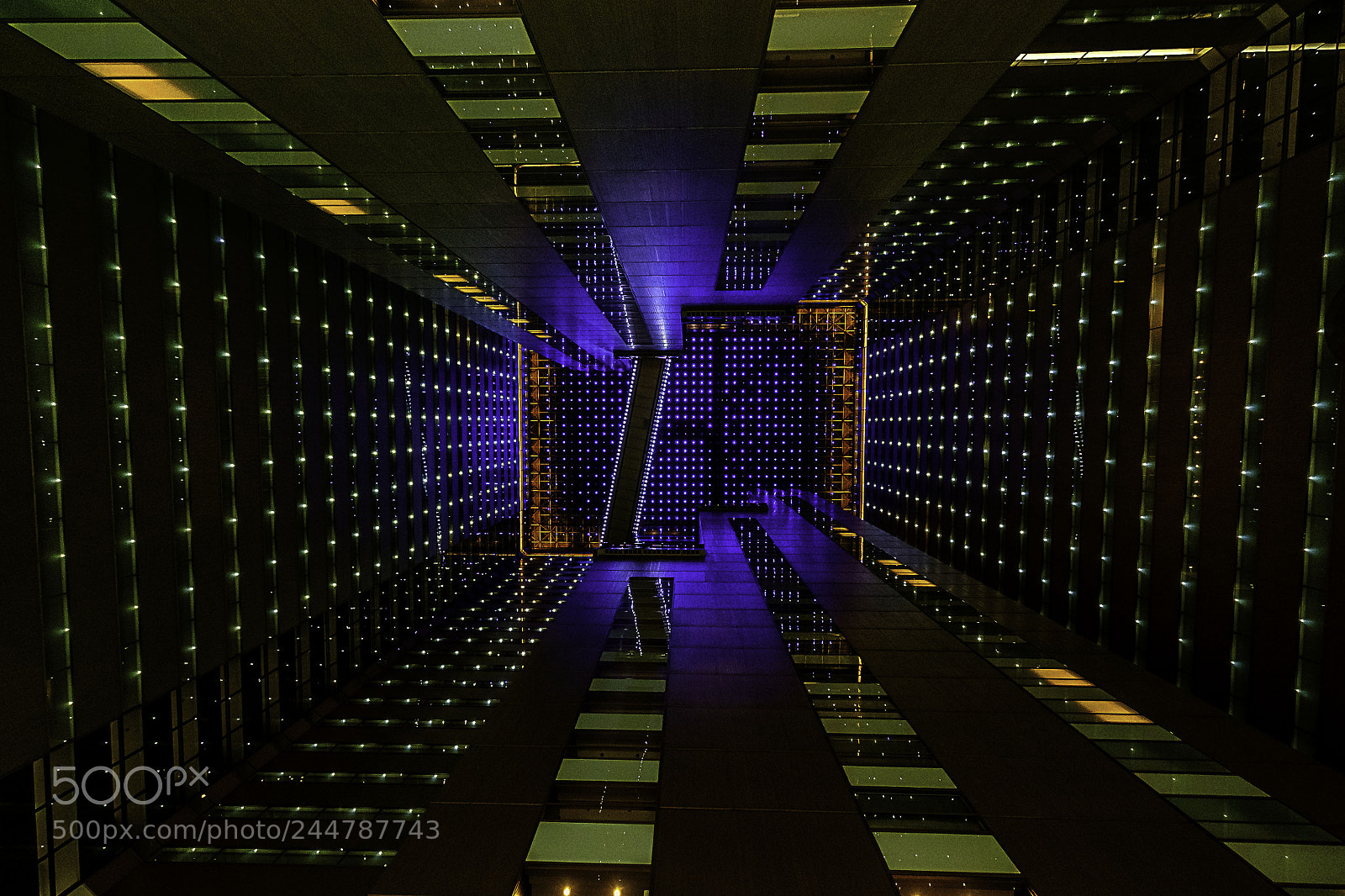 Fujifilm X-T1 sample photo. Shinjuku ns building photography