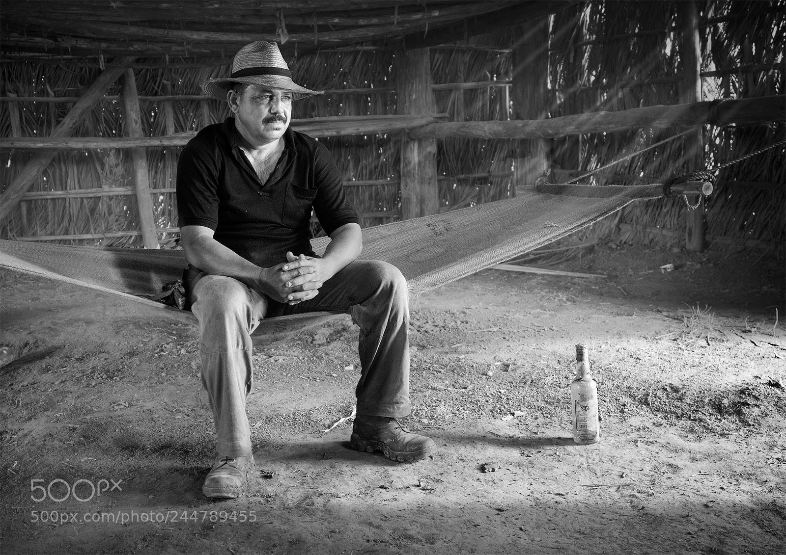 Fujifilm X-T2 sample photo. Vinales tobacco farmer photography
