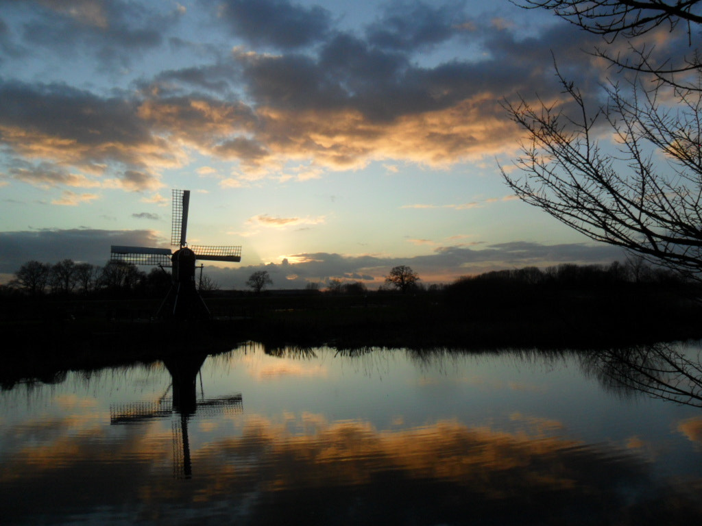 Samsung ES25, ES27 / VLUU ES25, ES27 /  SL45 sample photo. 1 febr. windmill keppel photography