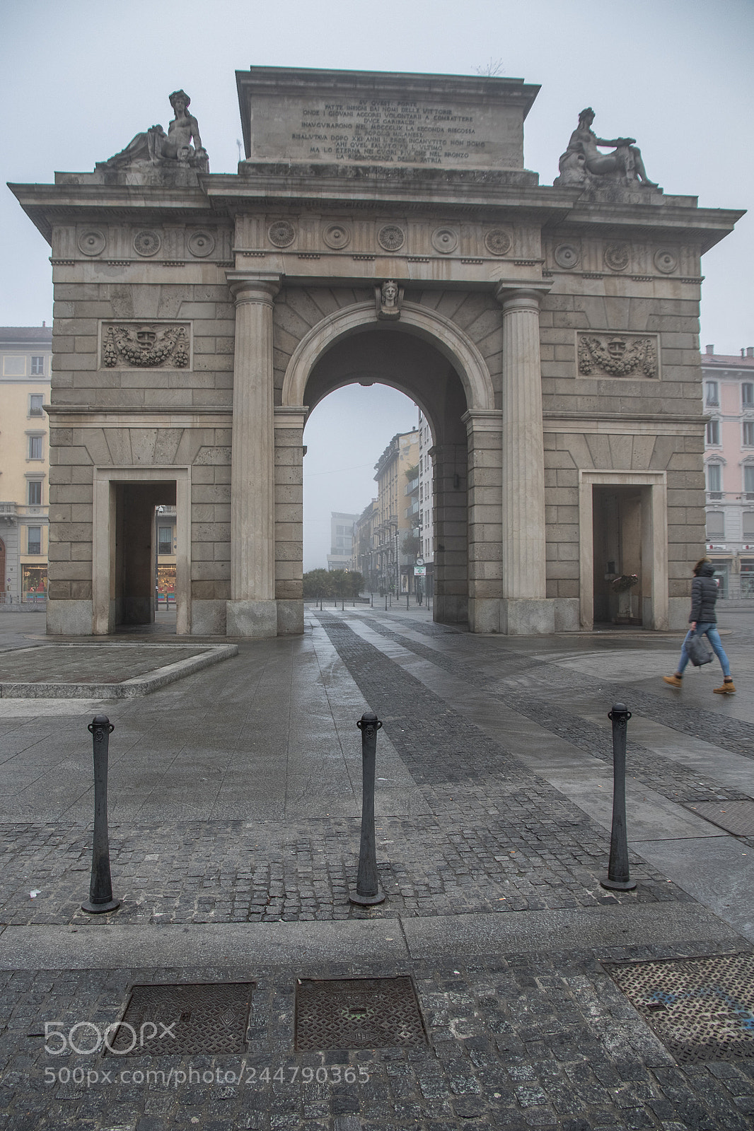 Canon EOS 7D Mark II sample photo. Milano porta garibaldi photography