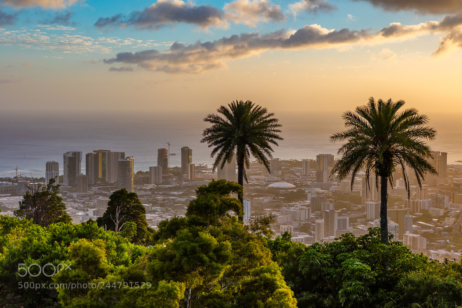 Canon EOS 5DS R sample photo. Honolulu sunset photography