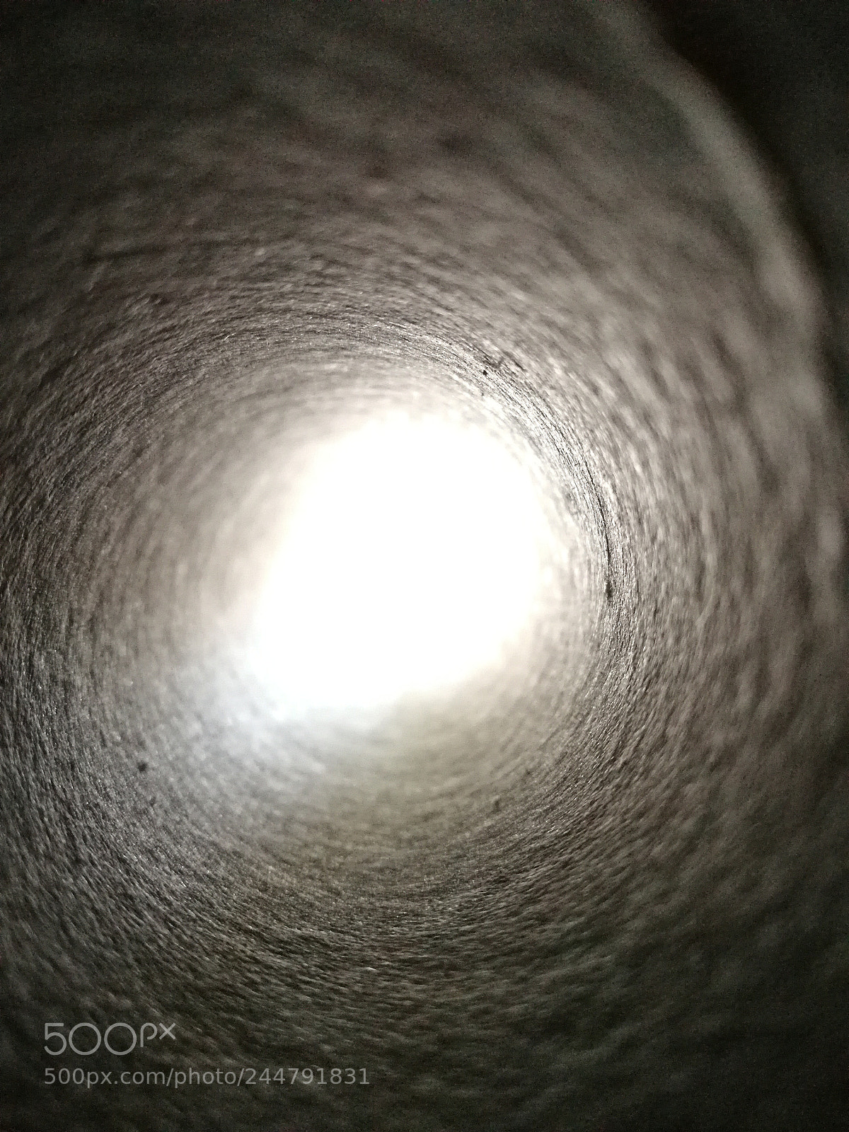 HUAWEI Honor 9 sample photo. Light at the end photography