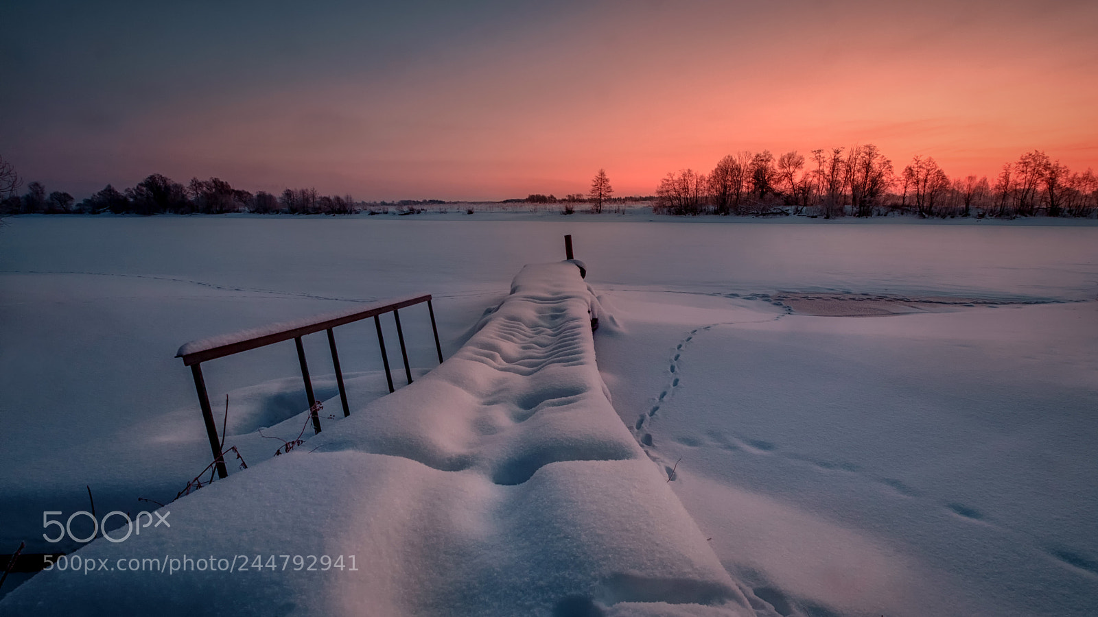 Fujifilm X-T20 sample photo. Pier in the snow photography
