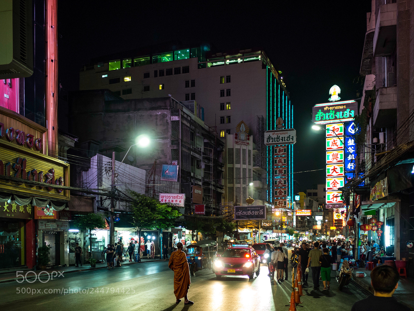 Olympus OM-D E-M10 sample photo. Chinatown. bangkok. photography