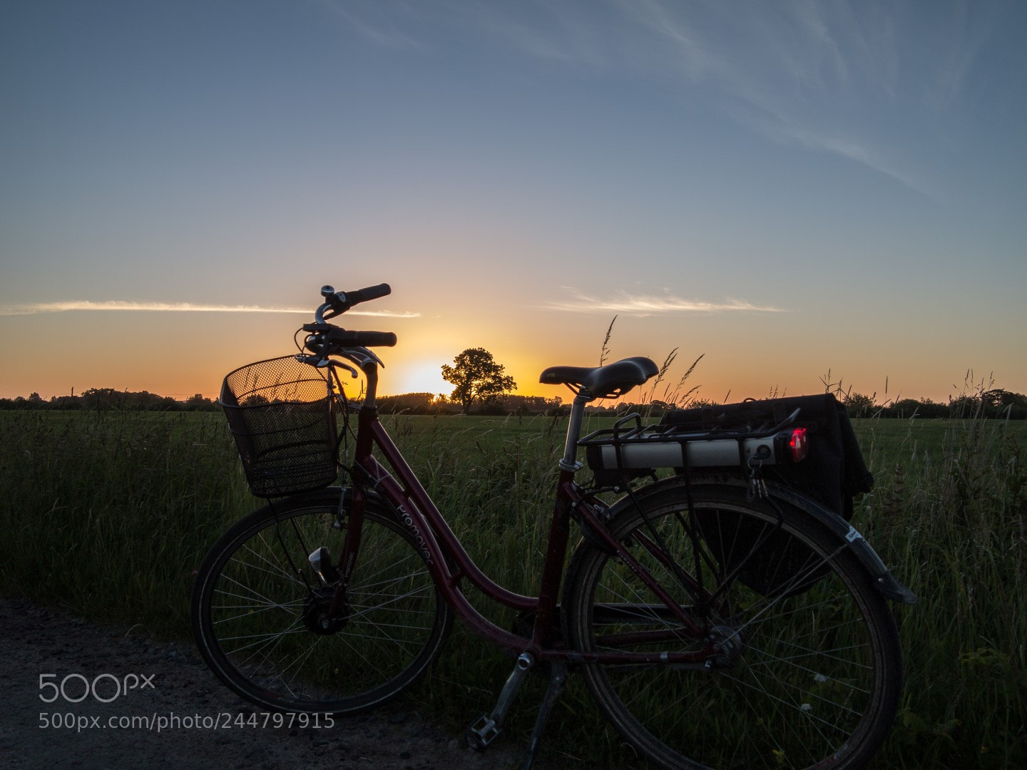 Canon PowerShot G1 X sample photo. Rising sun and bicycle photography