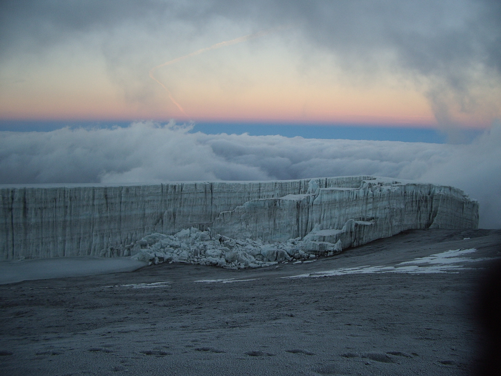Pentax OPTIO S40 sample photo. Winter is coming photography