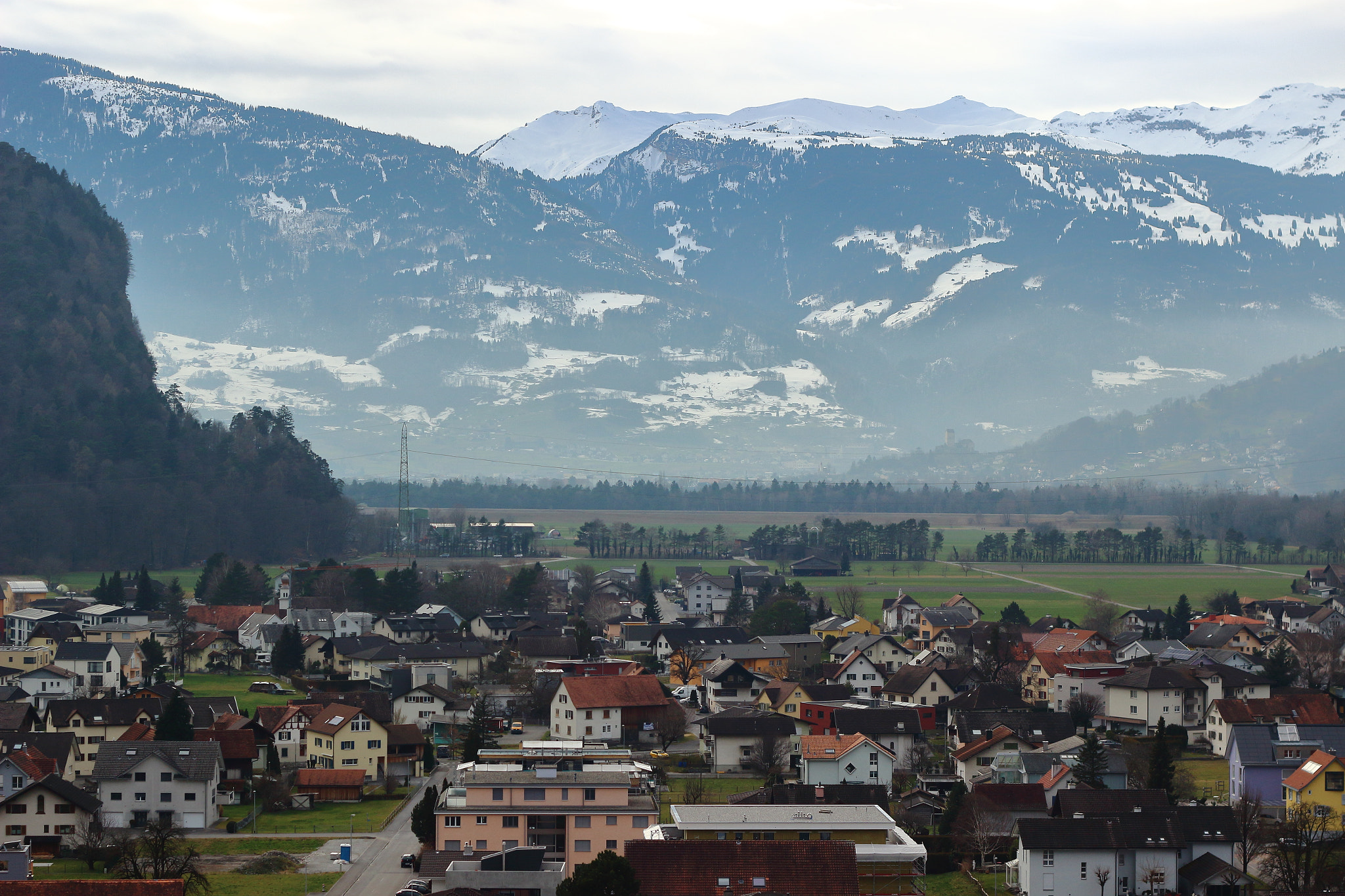 Canon EF 50mm F1.8 II sample photo. The mountain and the city photography