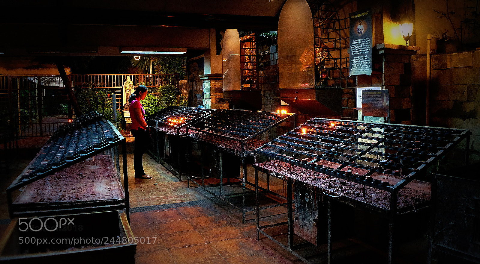 Fujifilm X-T10 sample photo. Praying for the love photography