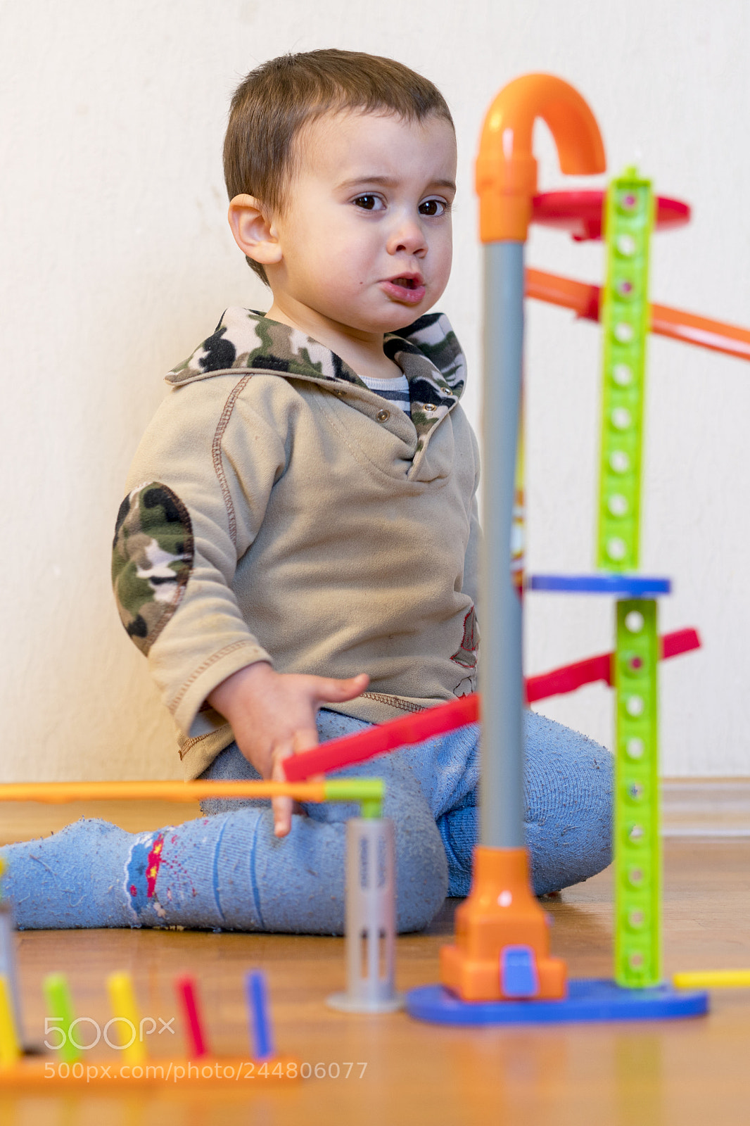 Sony a7R II sample photo. Frustrated baby boy near photography