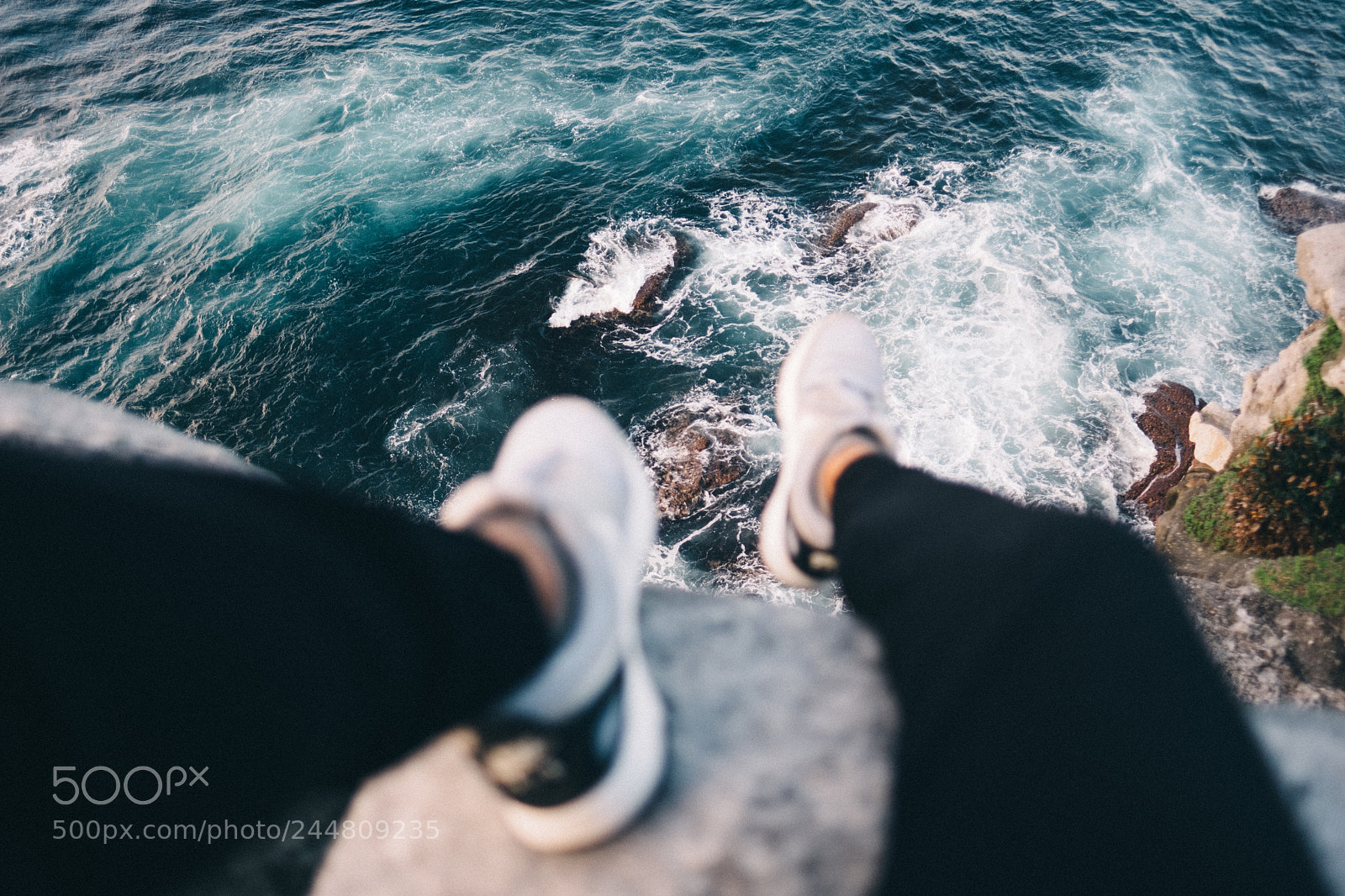 Fujifilm X-T2 sample photo. Looking down. photography