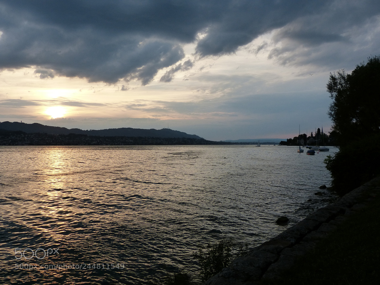 Panasonic Lumix DMC-FZ150 sample photo. Sunset in zuerich photography