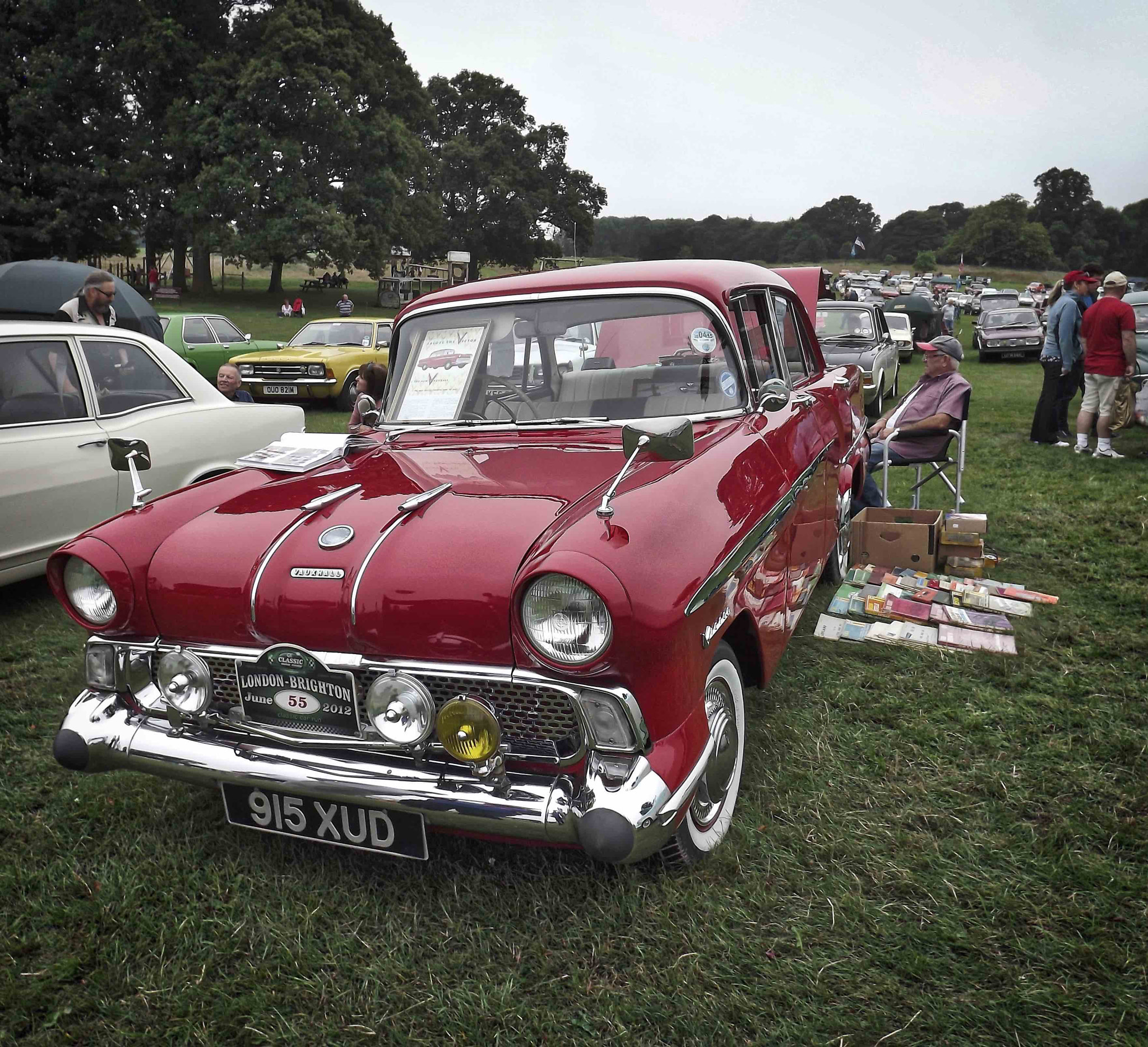 Fujifilm FinePix S3400 sample photo. Vauxhall victor (f series) photography