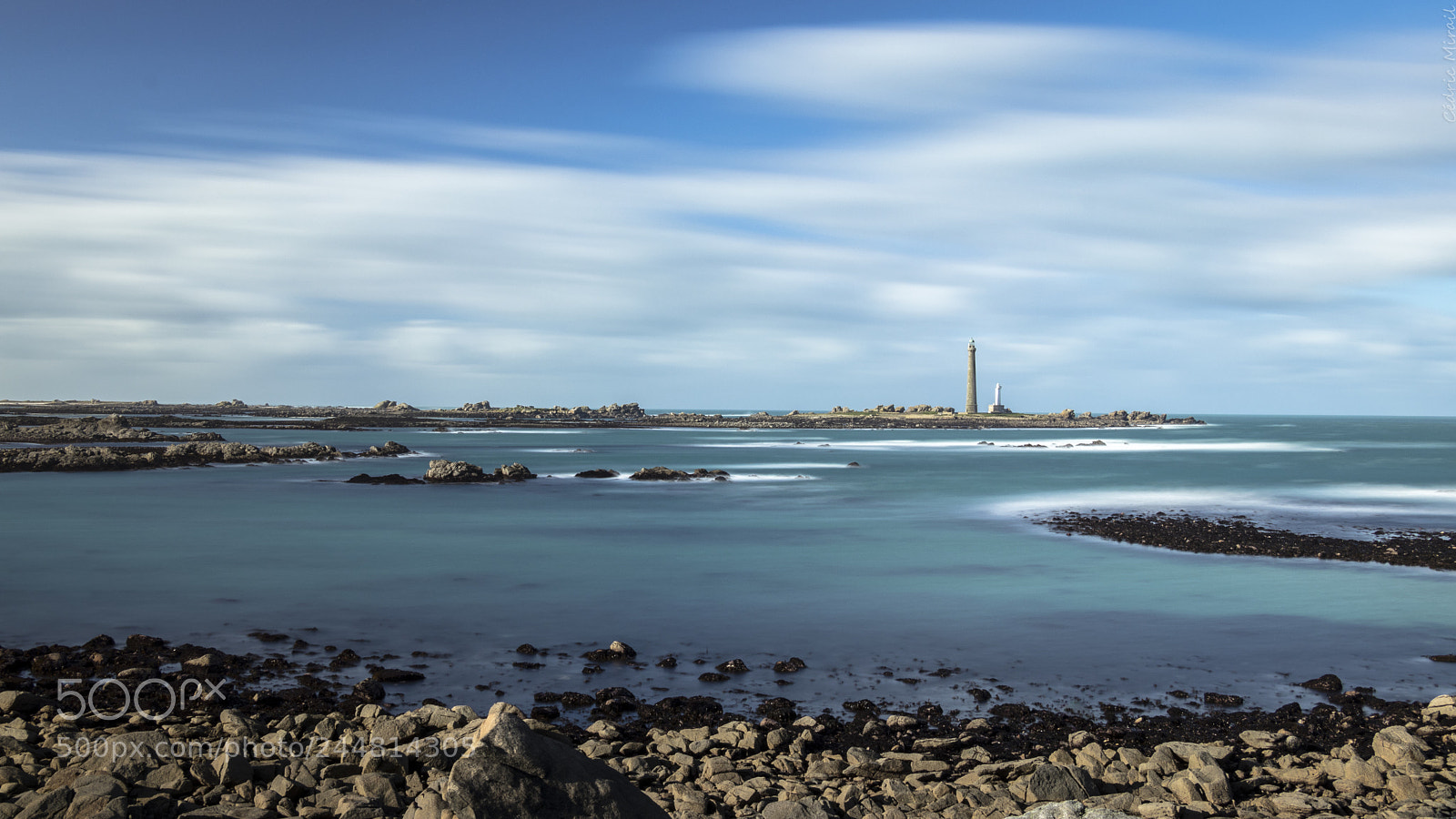 Canon EOS 77D (EOS 9000D / EOS 770D) sample photo. Phare de l' le photography
