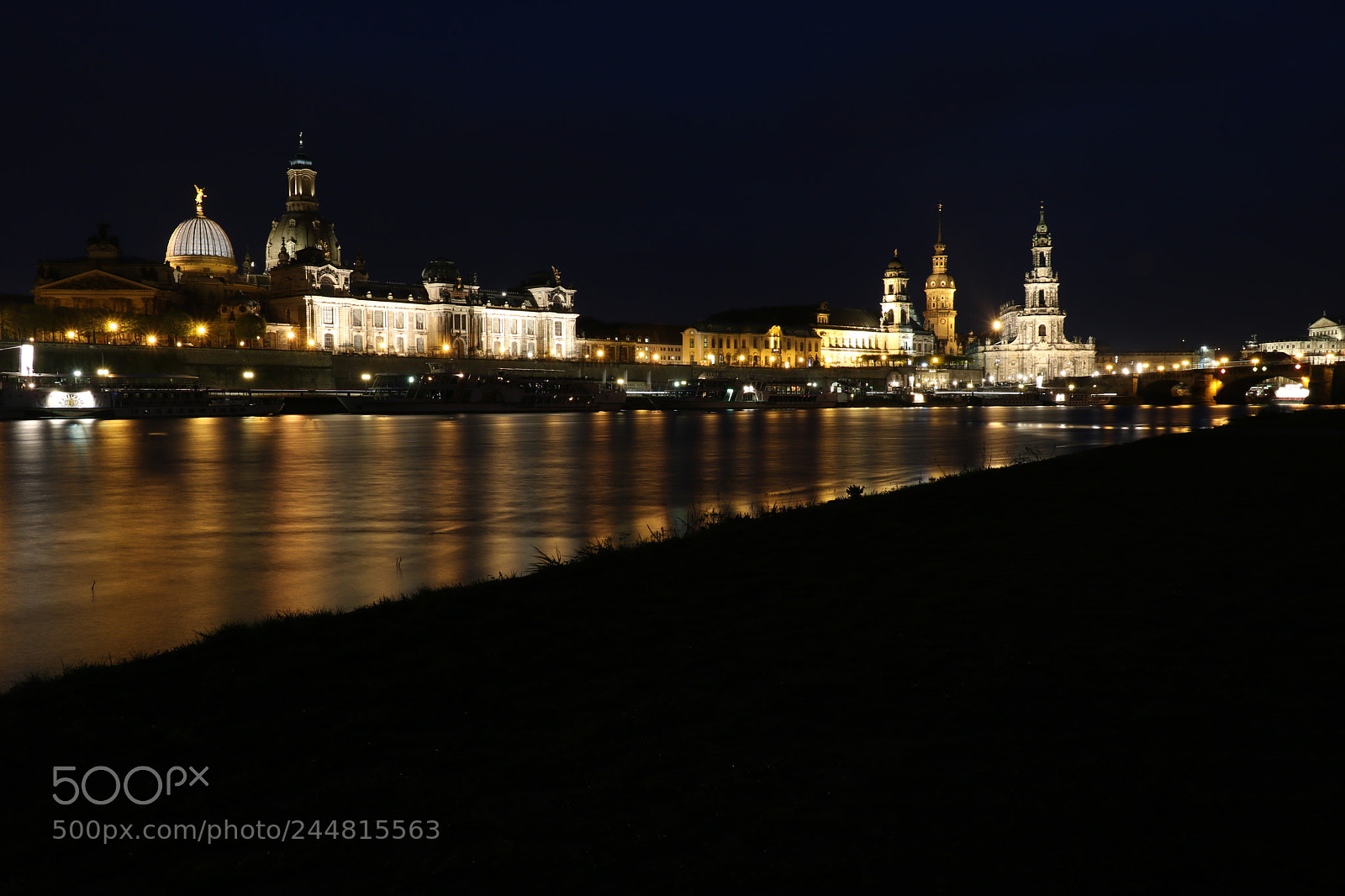 Canon EOS 750D (EOS Rebel T6i / EOS Kiss X8i) sample photo. Dresden skyline 03 photography