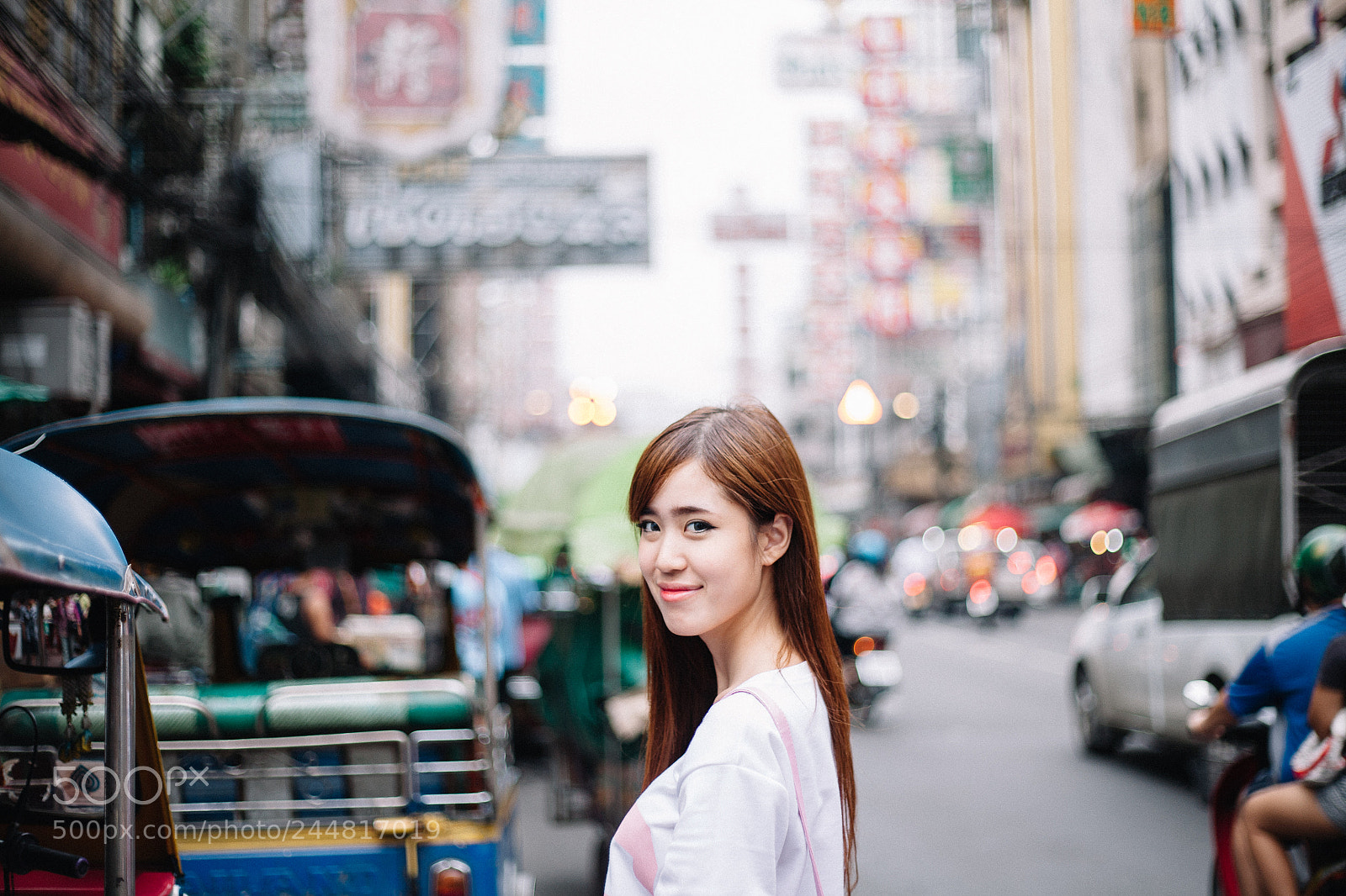 Canon EOS 5D sample photo. The girl from thailand #3 photography