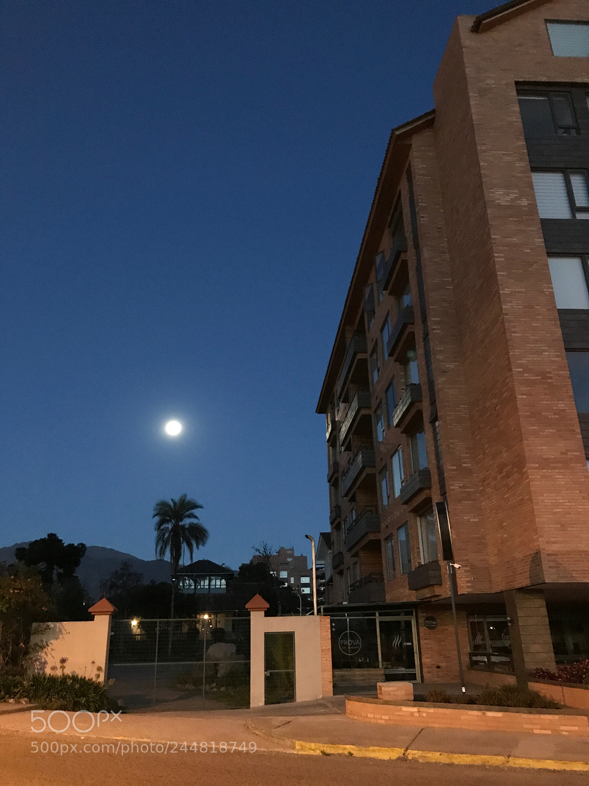 Apple iPhone 7 Plus sample photo. Luna al amanecer photography