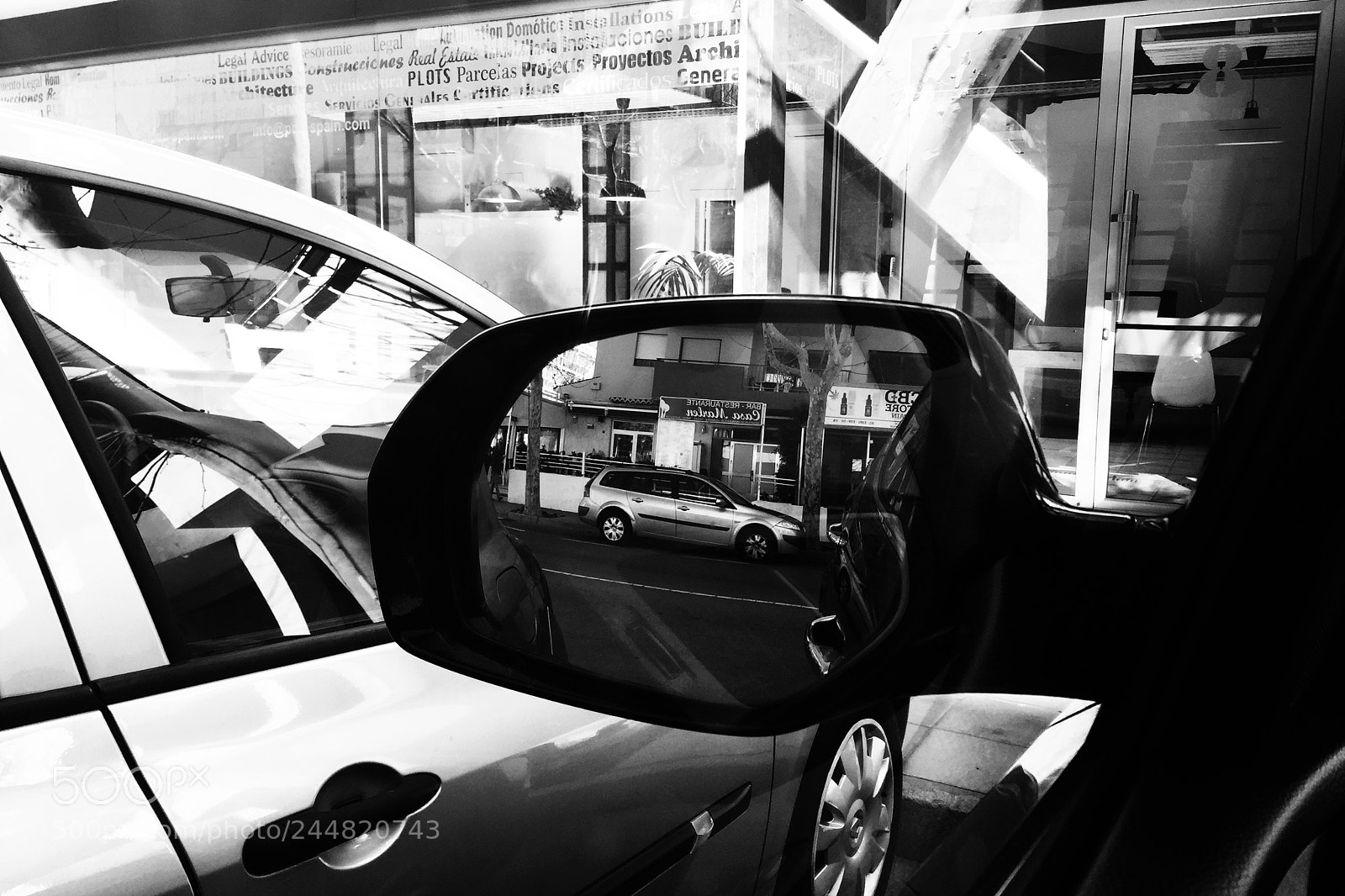 Apple iPhone 6 sample photo. I was sitting in photography