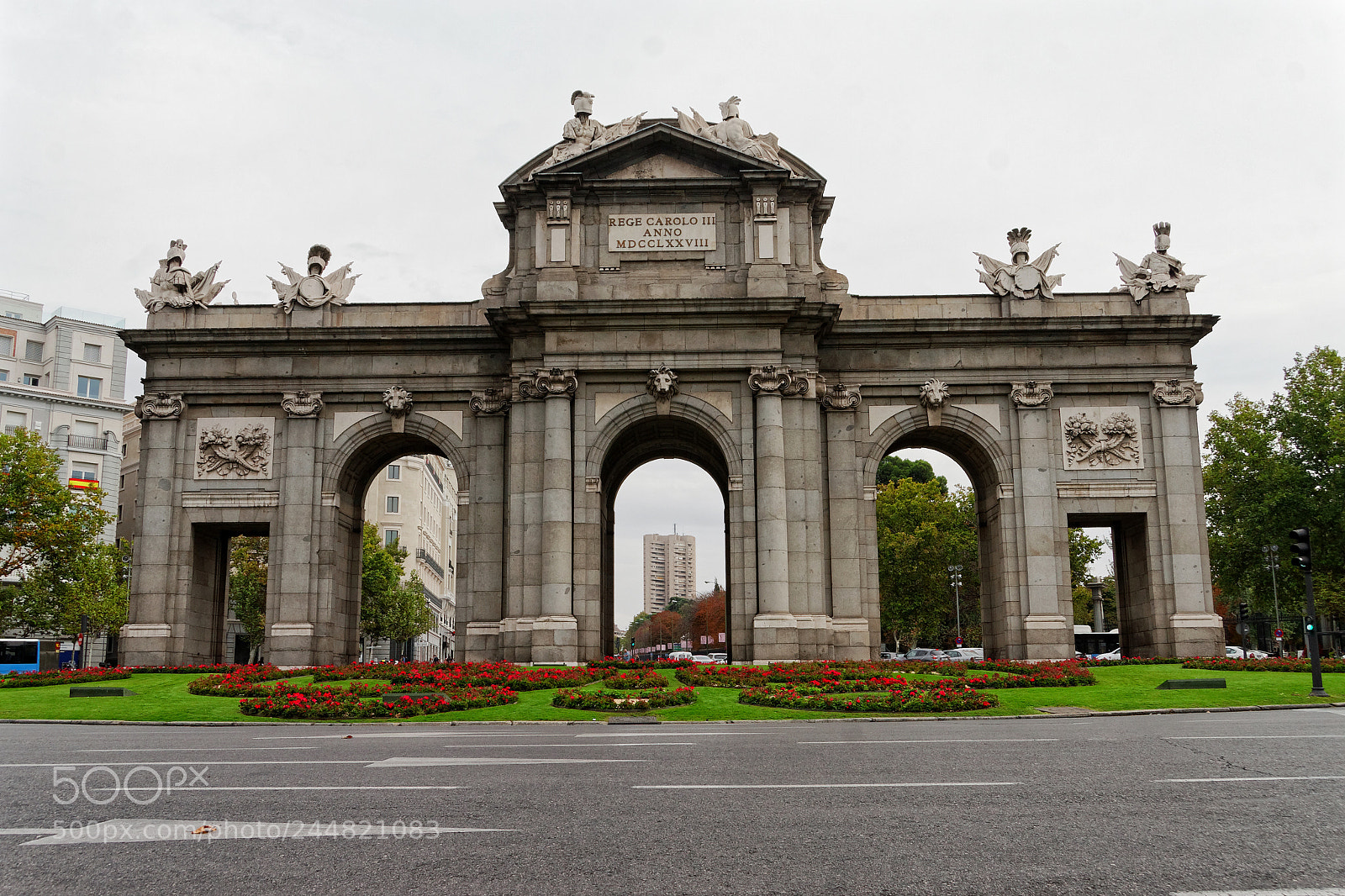 Canon EOS 40D sample photo. La puerta de alcalá photography