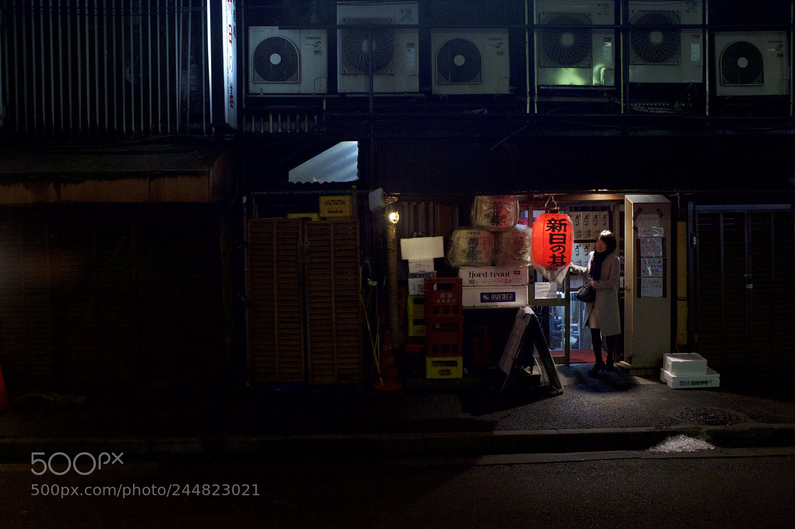 Nikon Df sample photo. Waiting for guest photography