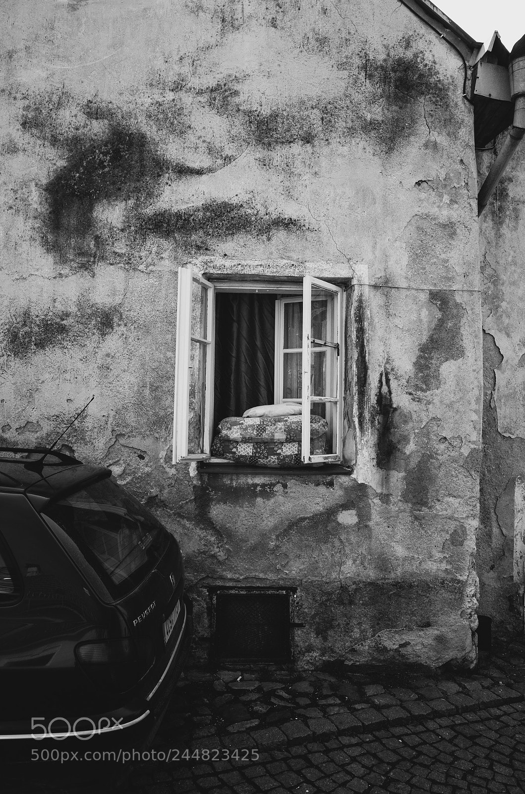 Ricoh GR sample photo. Window photography