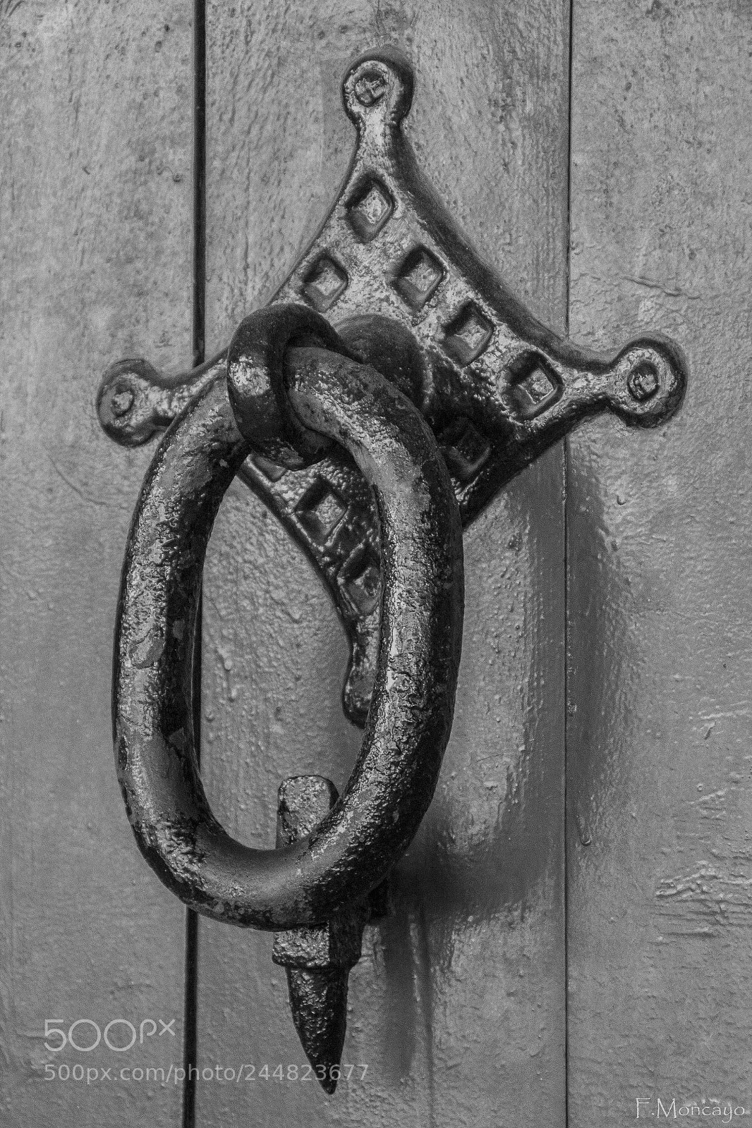 Canon EOS 550D (EOS Rebel T2i / EOS Kiss X4) sample photo. Picaporte vintage photography