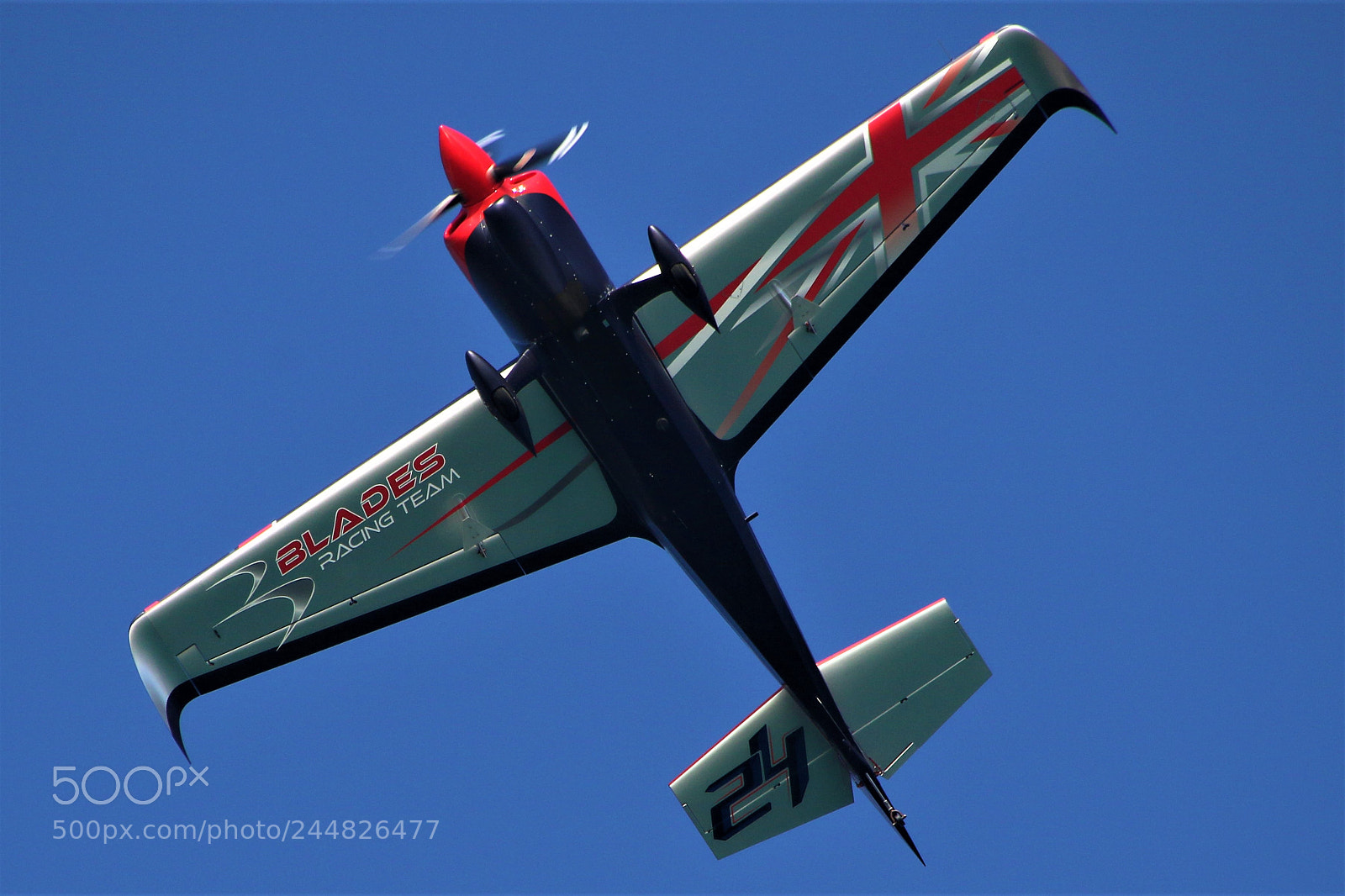 Canon EOS 7D Mark II sample photo. Red bull air race photography