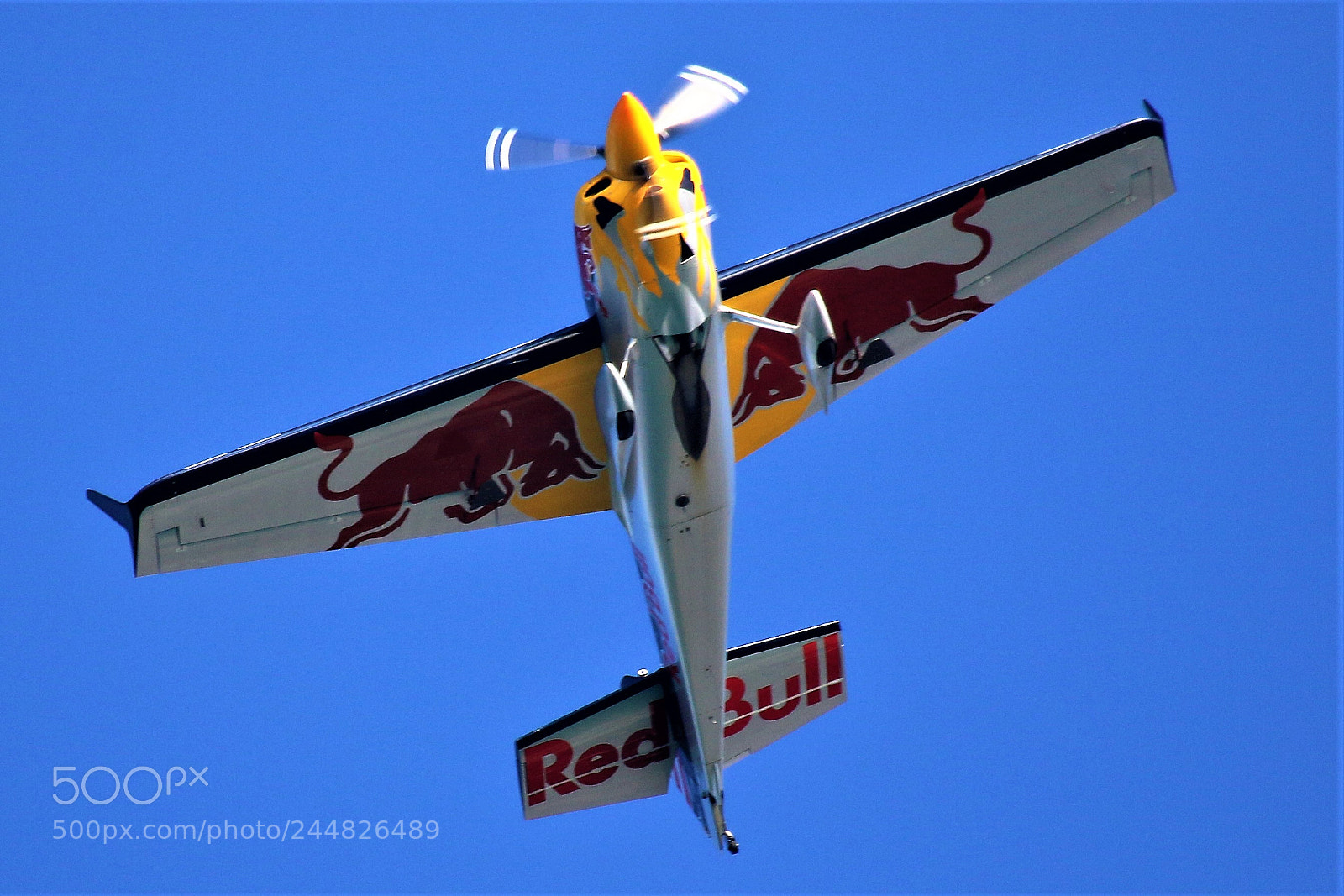 Canon EOS 7D Mark II sample photo. Red bull air race photography