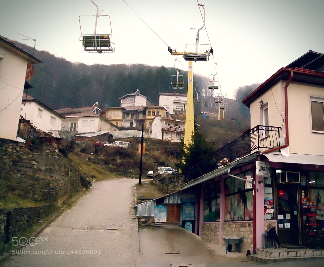 Motorola Moto E (4) Plus sample photo. Cableway above the street photography