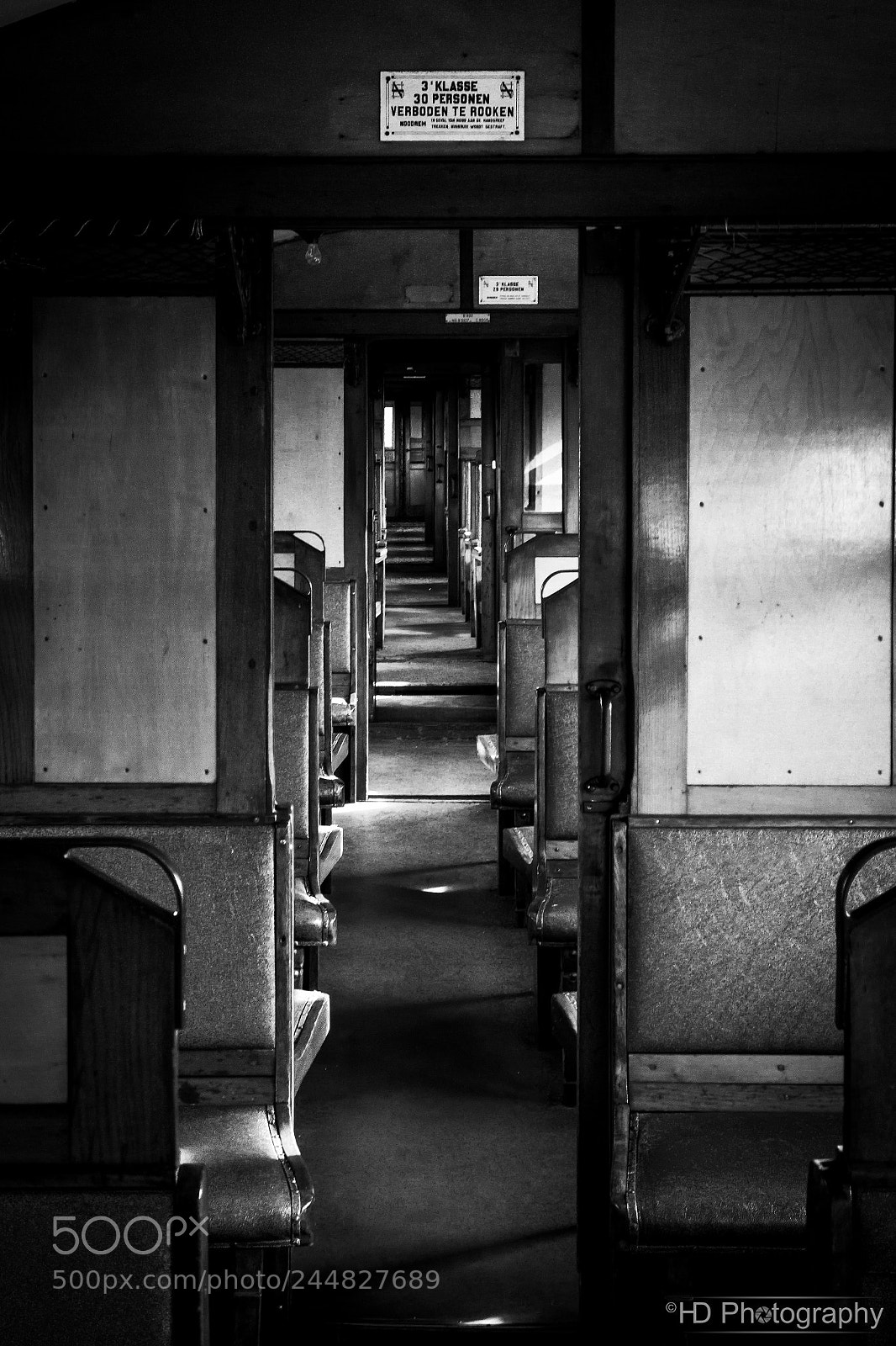 Sony Cyber-shot DSC-RX100 II sample photo. Old interior photography