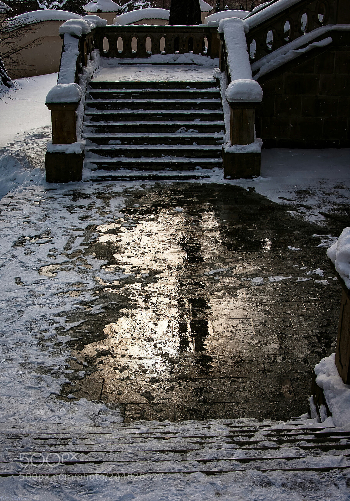 Nikon D50 sample photo. Reflection photography