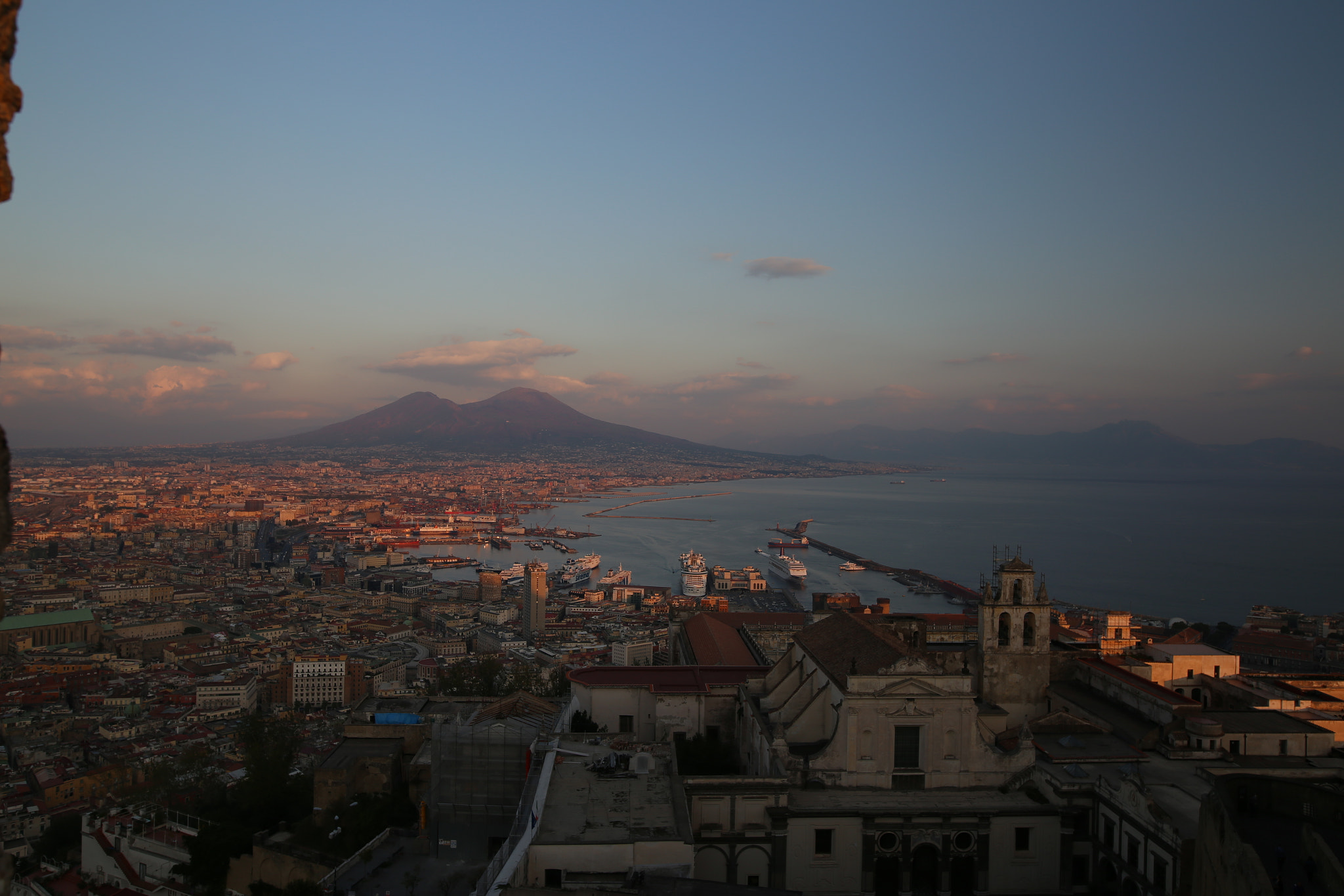 Canon EOS 6D + Sigma 24mm F1.4 DG HSM Art sample photo. Naples at sunset photography