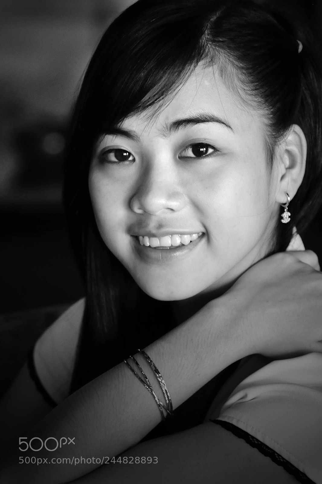 Nikon D300 sample photo. A smile photography